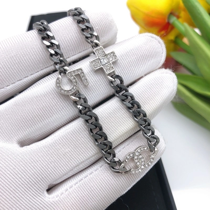 Sleek Chanel Necklaces 218884