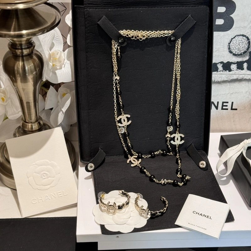 Chanel Necklaces Versatile 218888
