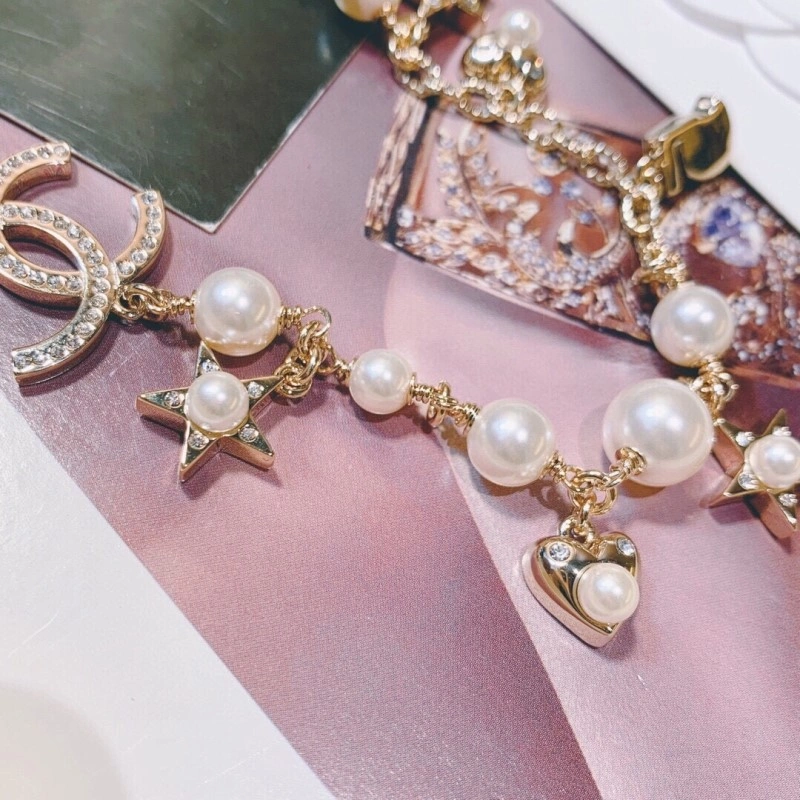Youthful Chanel Necklaces 218894