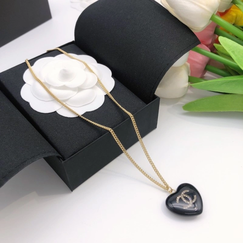 Affordable Chanel Necklaces 218881