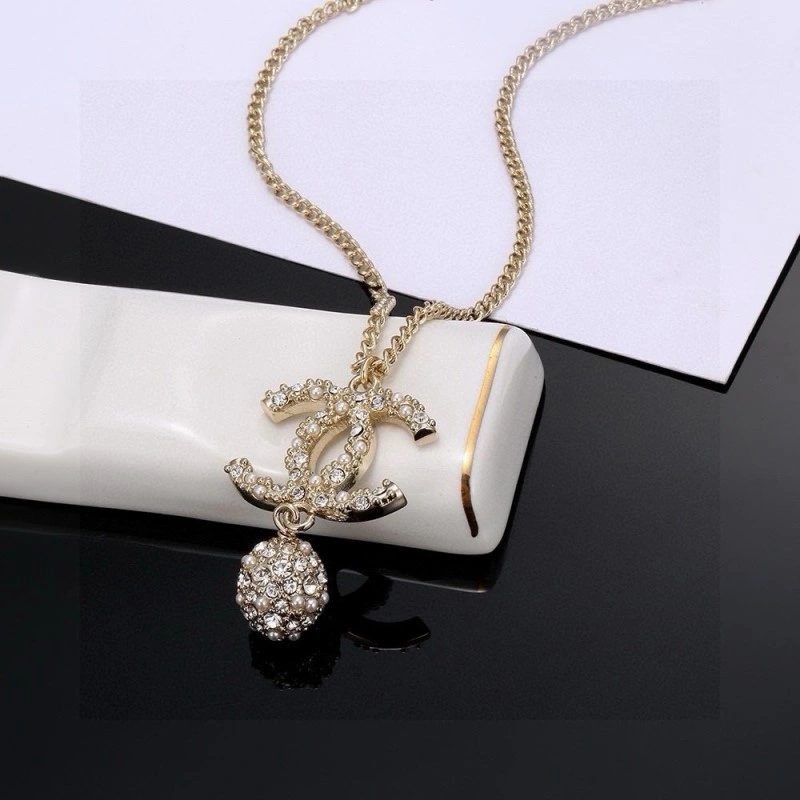 Bold Chanel Necklaces 218868
