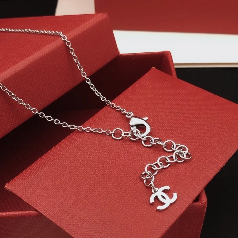 Chanel Necklaces Youthful 218916