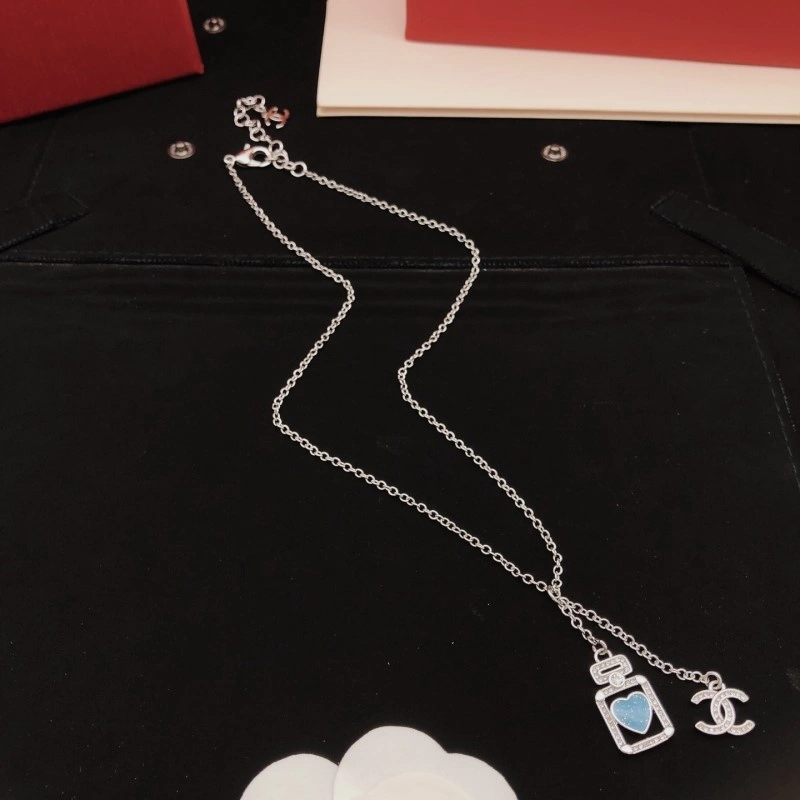 Chanel Necklaces Youthful 218916