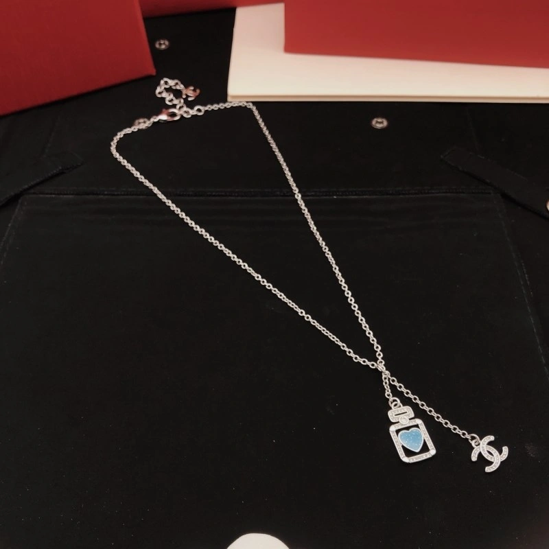 Chanel Necklaces Youthful 218916
