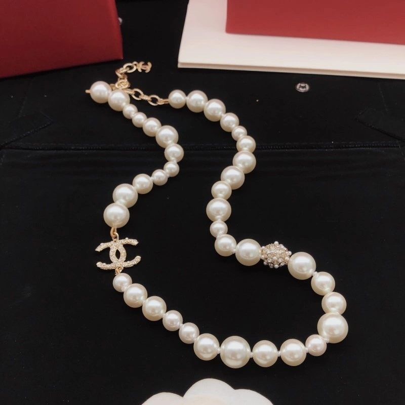 Snug Chanel Necklaces 218859