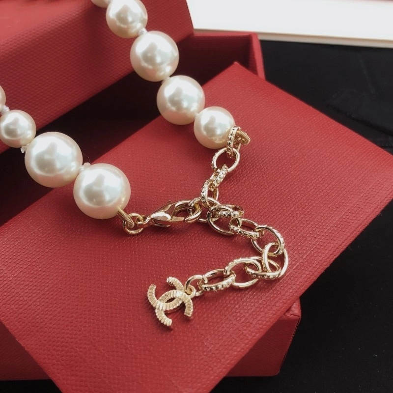 Snug Chanel Necklaces 218859