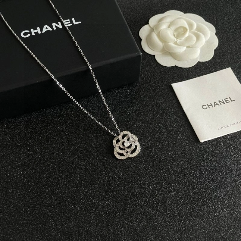 Casual Chanel Necklaces 218854