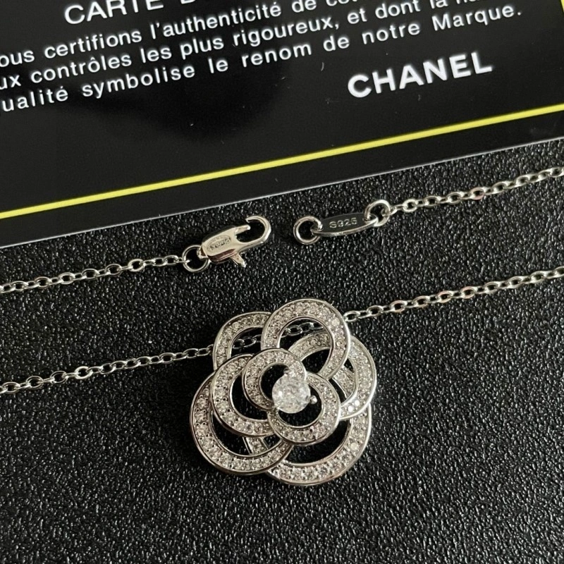 Casual Chanel Necklaces 218854