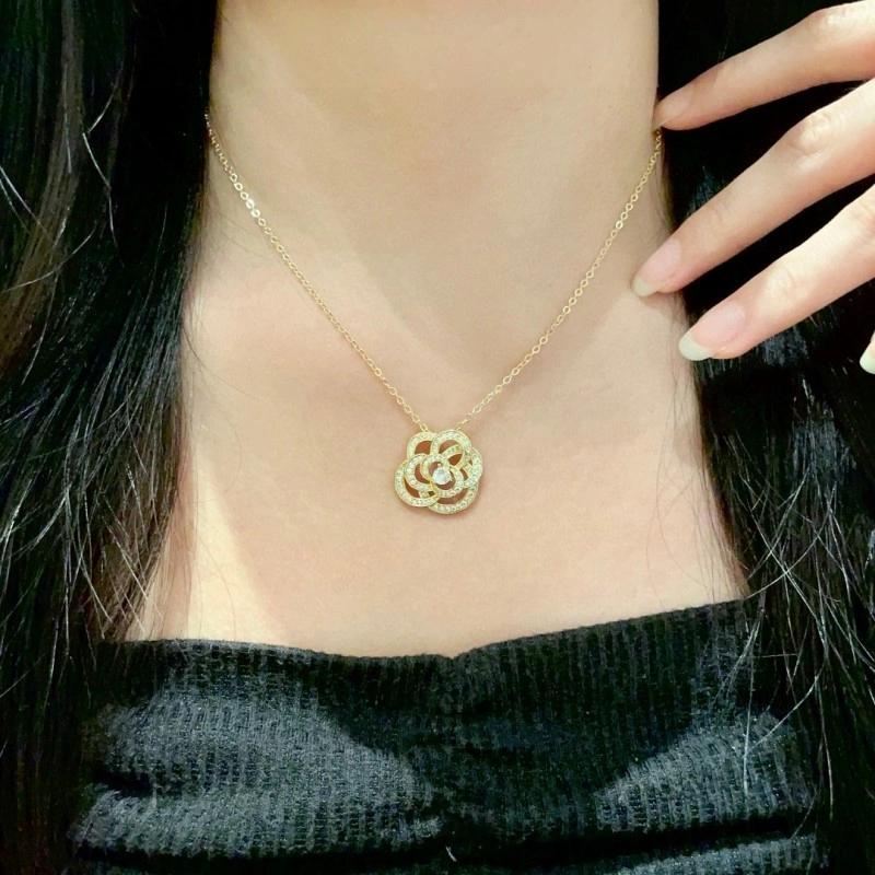 Fashionable Chanel Necklaces 218851