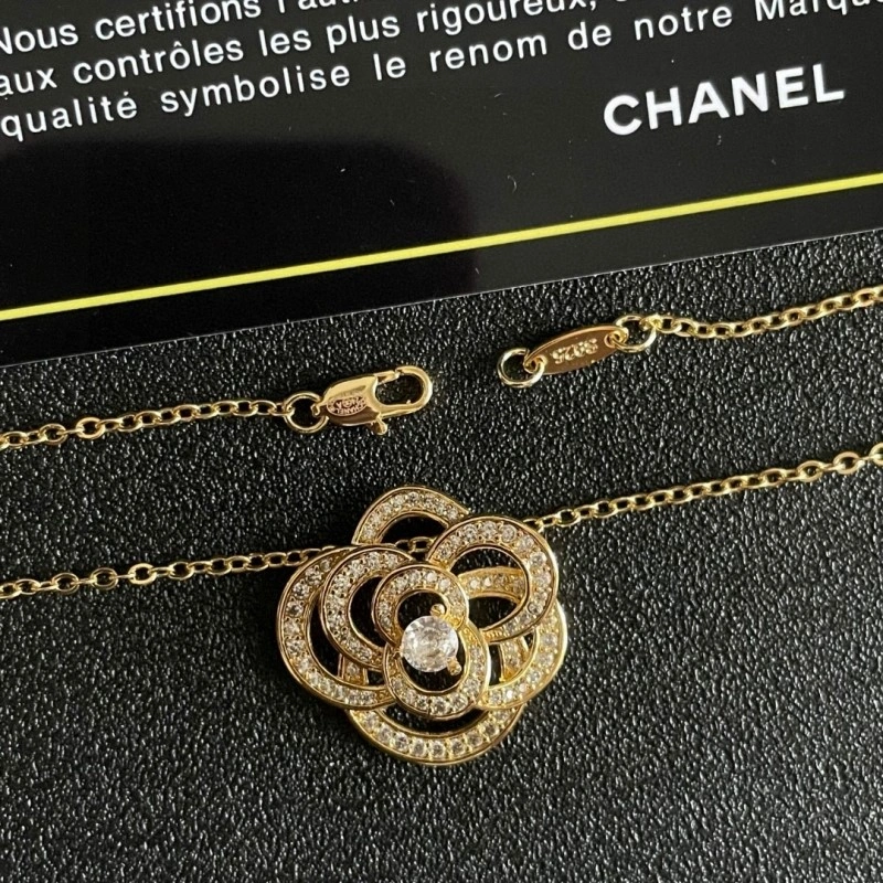 Fashionable Chanel Necklaces 218851