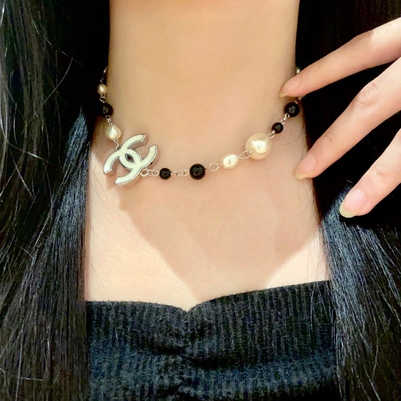 Original Chanel Necklaces 218849