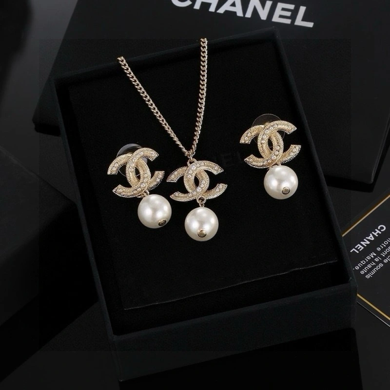Original Chanel Necklaces 218858
