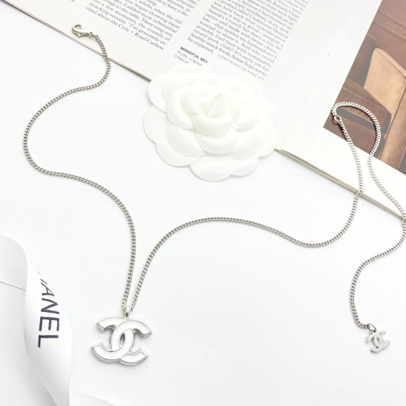 Contemporary Chanel Necklaces 218832