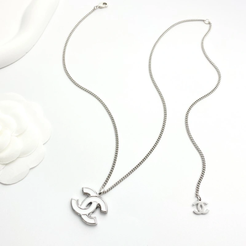 Contemporary Chanel Necklaces 218832