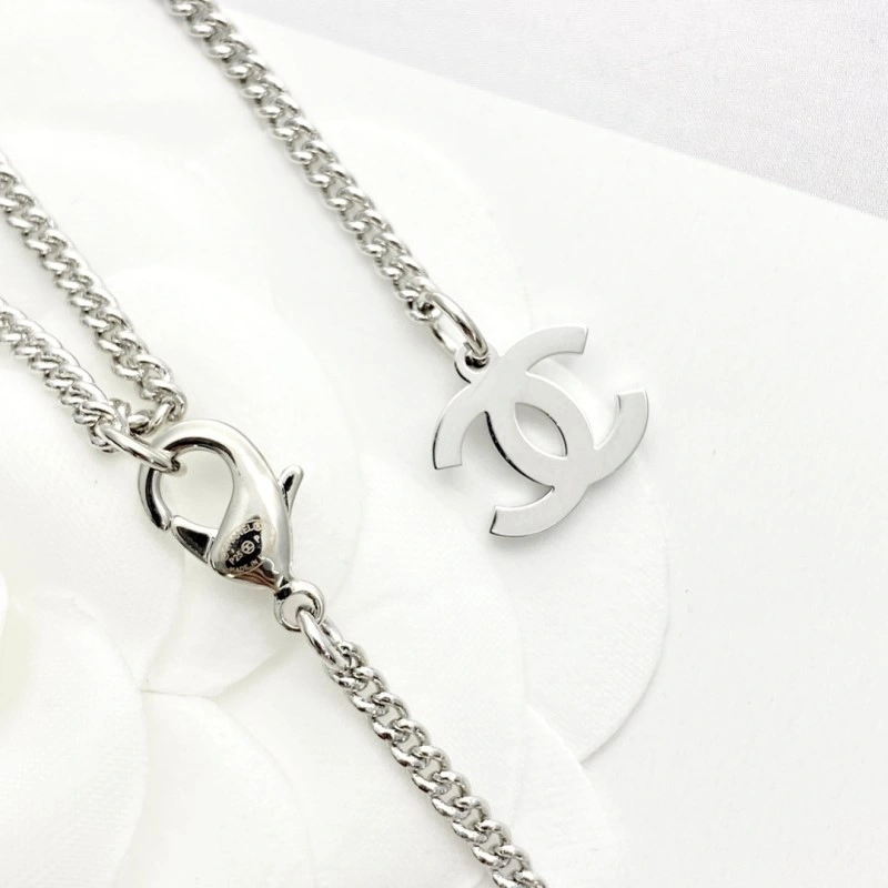 Contemporary Chanel Necklaces 218832