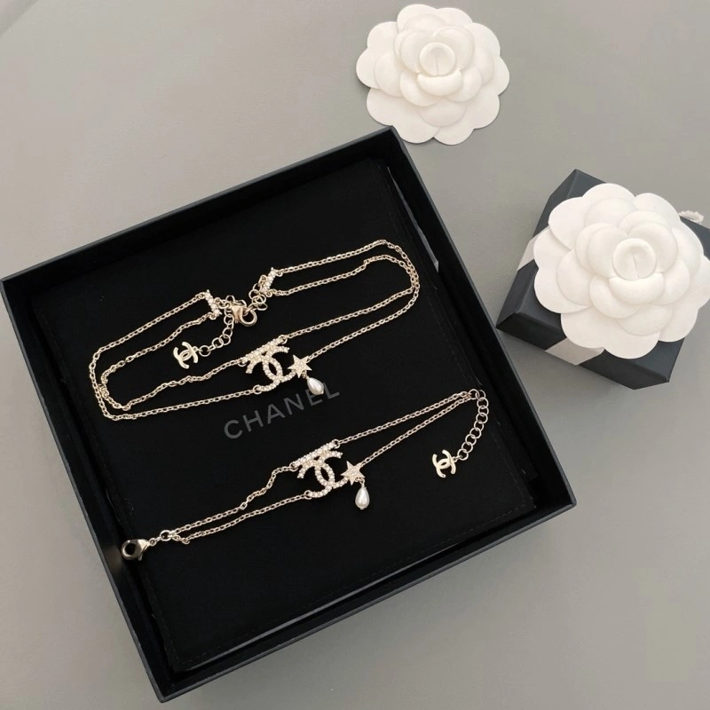 Chanel Necklaces Sporty 218842