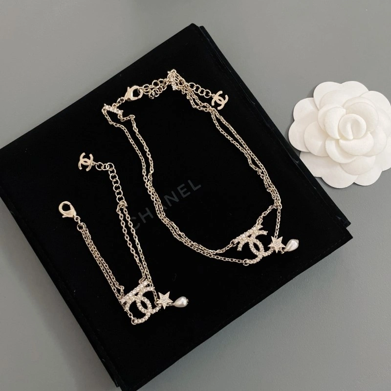 Chanel Necklaces Sporty 218842