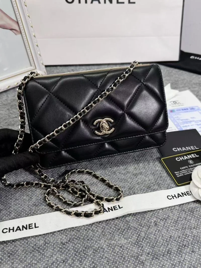Vibrant Chanel Other Stachel Bags 52880