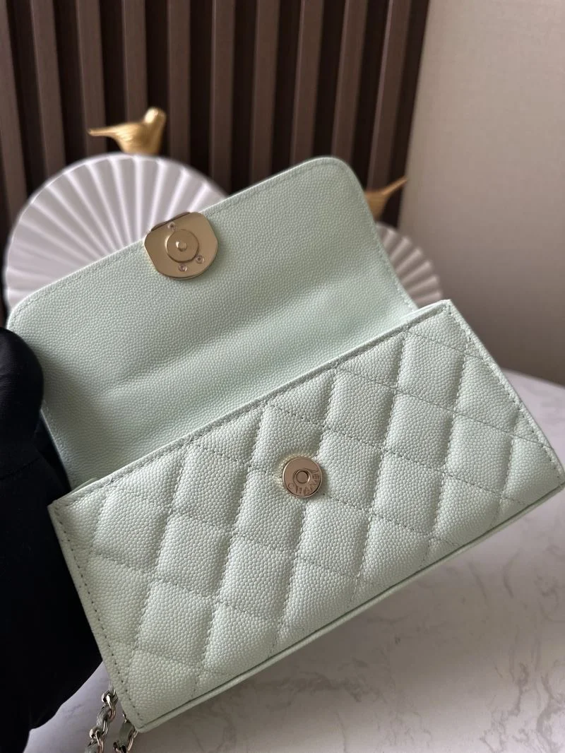 Cozy Chanel Other Stachel Bags 52703