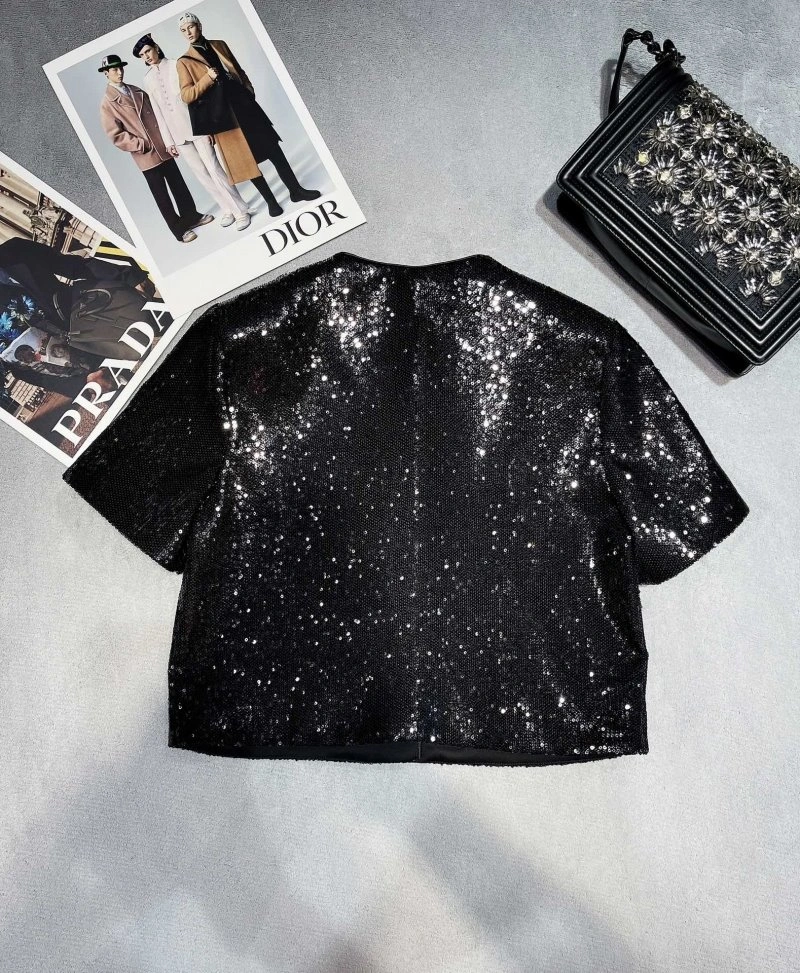 MultiPurpose Chanel Outwear 109366