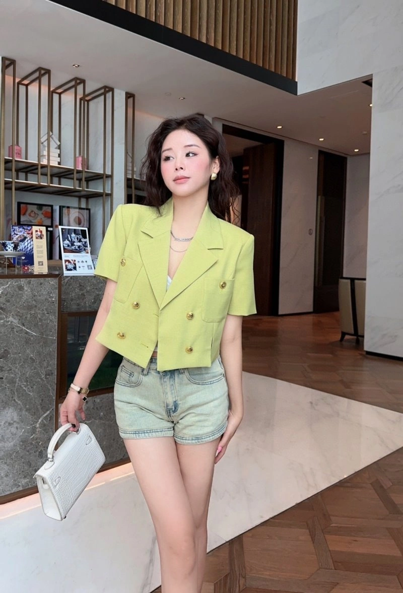 Chanel Outwear Cozy 109361