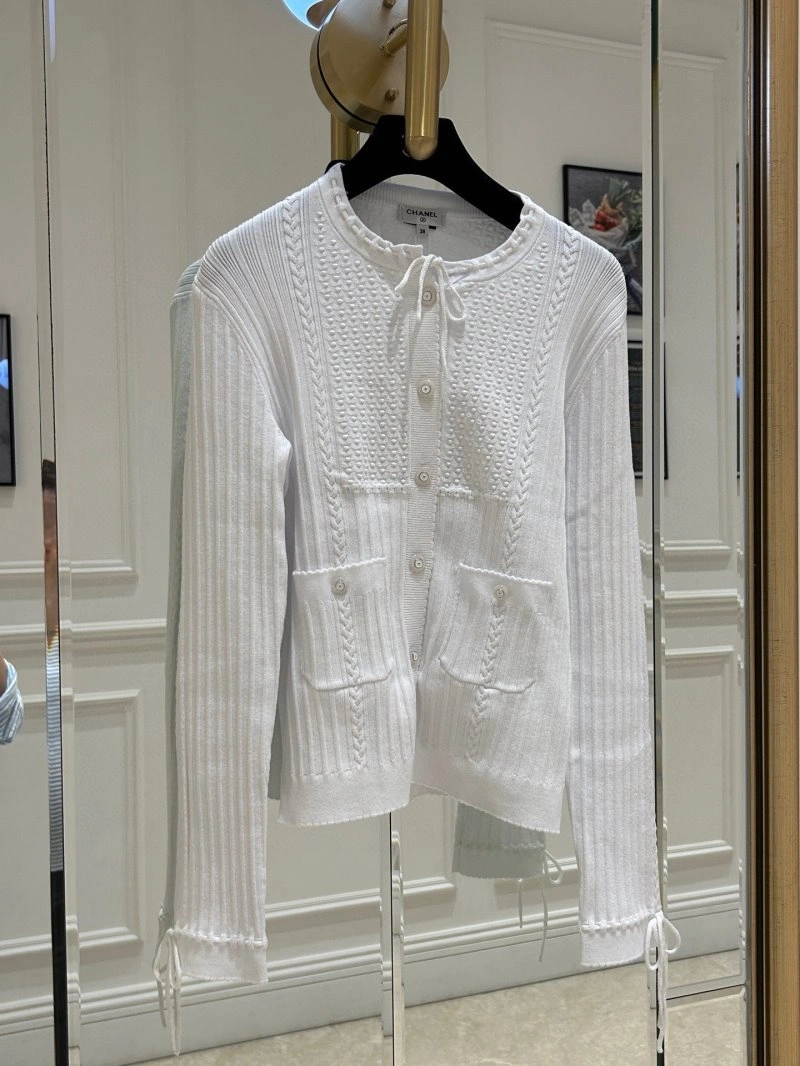 Bold Chanel Outwear 108835