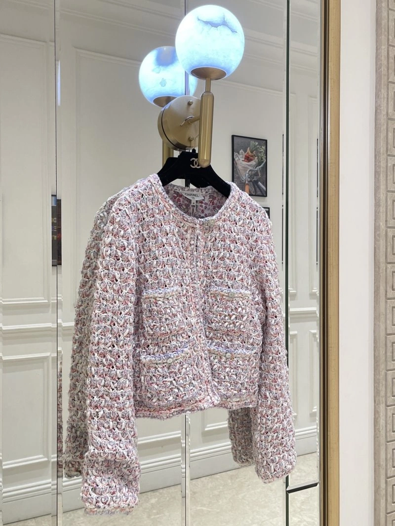 Contemporary Chanel Outwear 108828