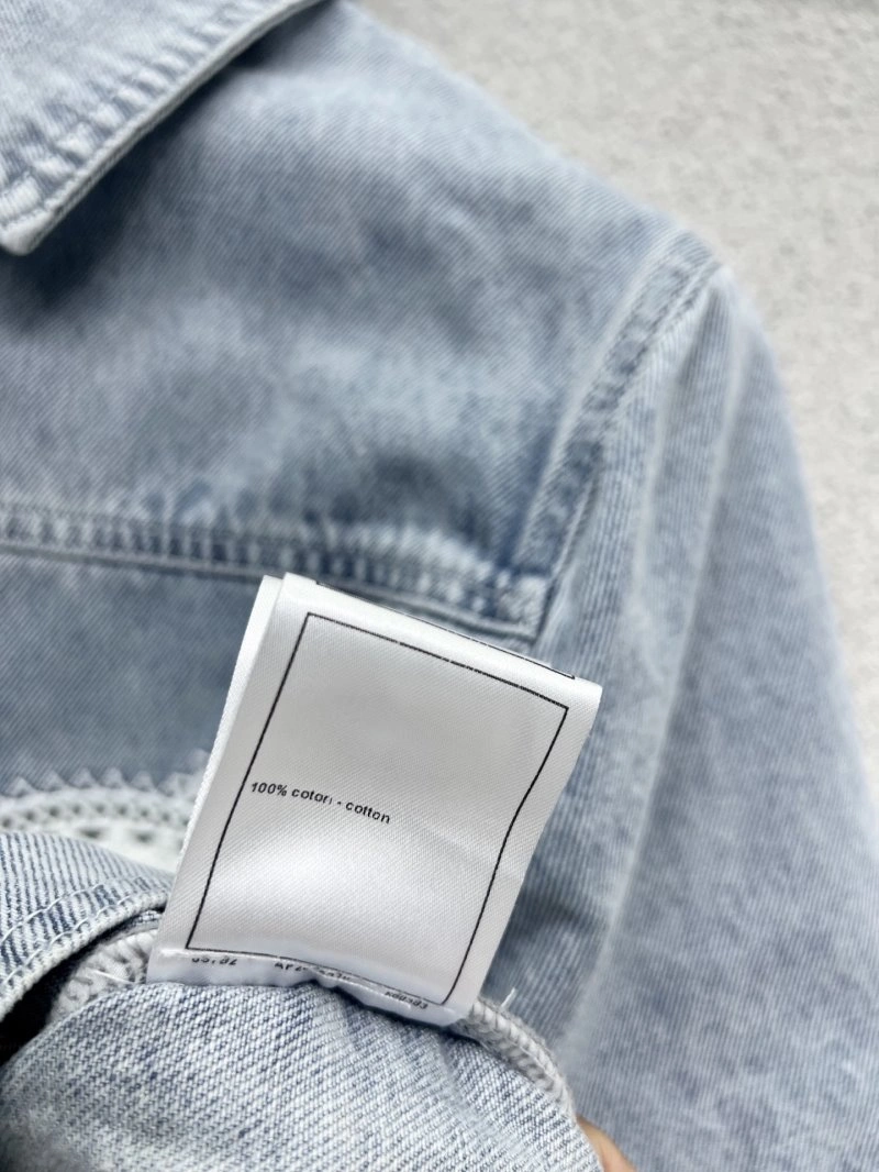 Chanel Outwear FreshLook 108829