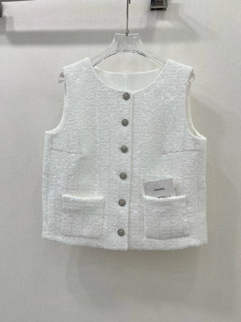 Youthful Chanel Outwear 108842