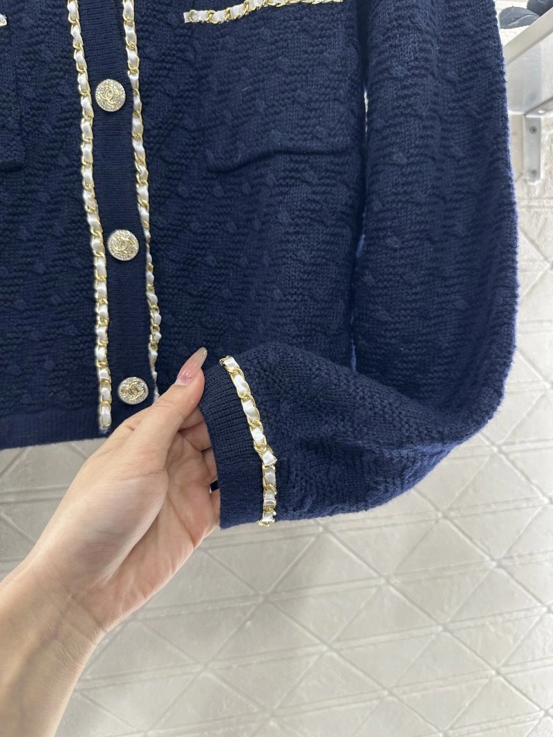 Versatile Chanel Outwear 108821
