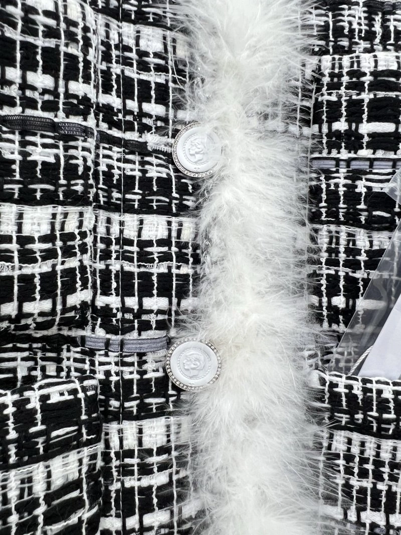Chanel Outwear DailyWear 108817