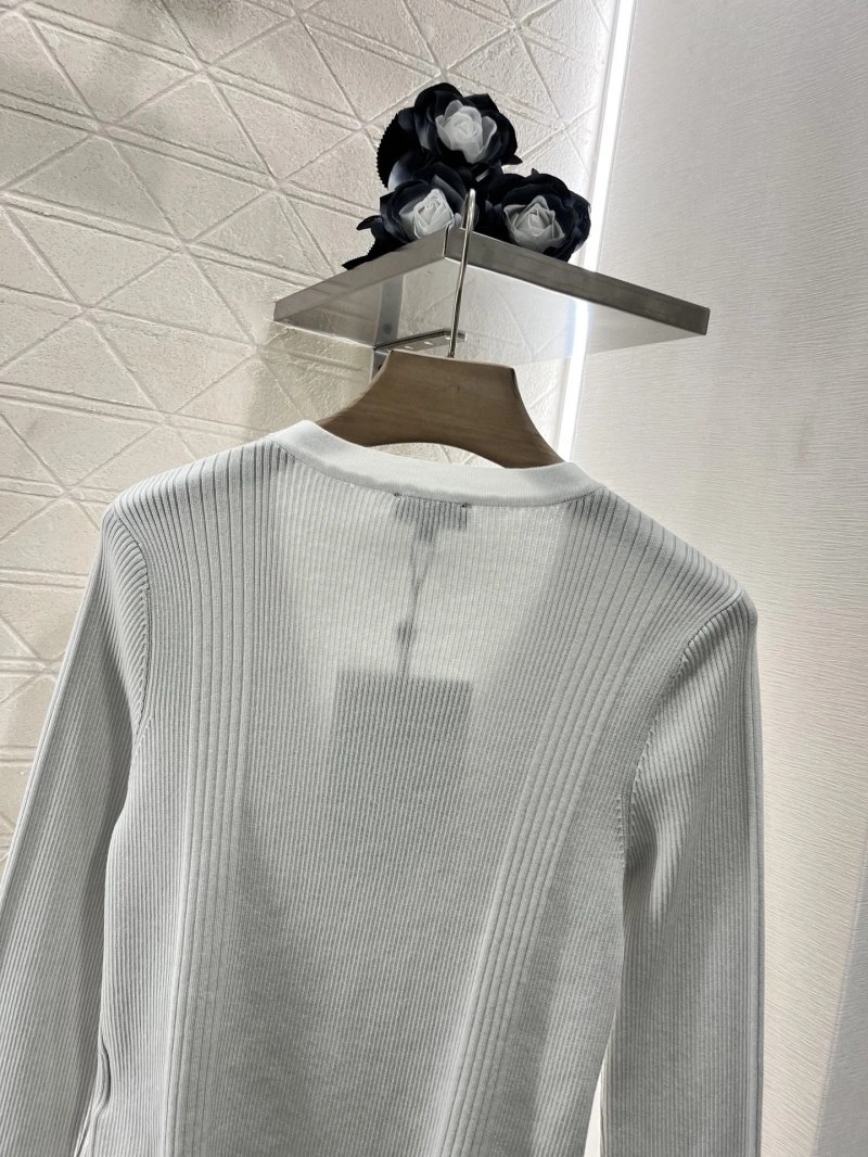 ComfortFit Chanel Outwear 108812