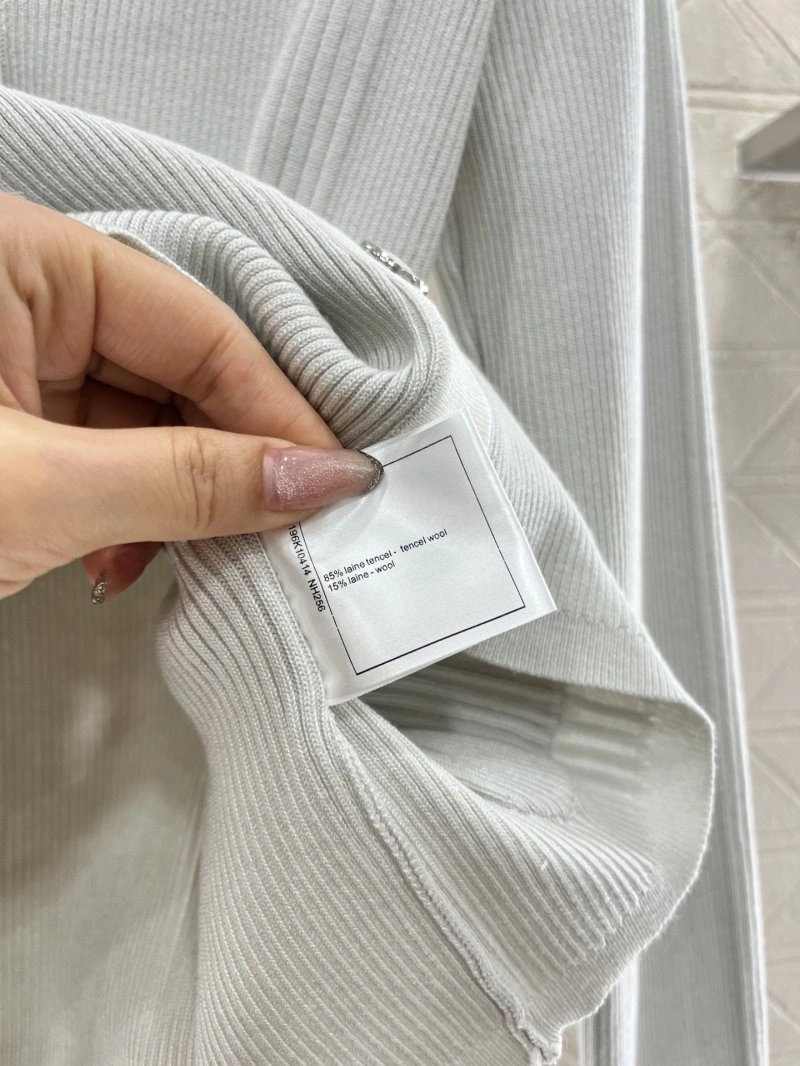 ComfortFit Chanel Outwear 108812