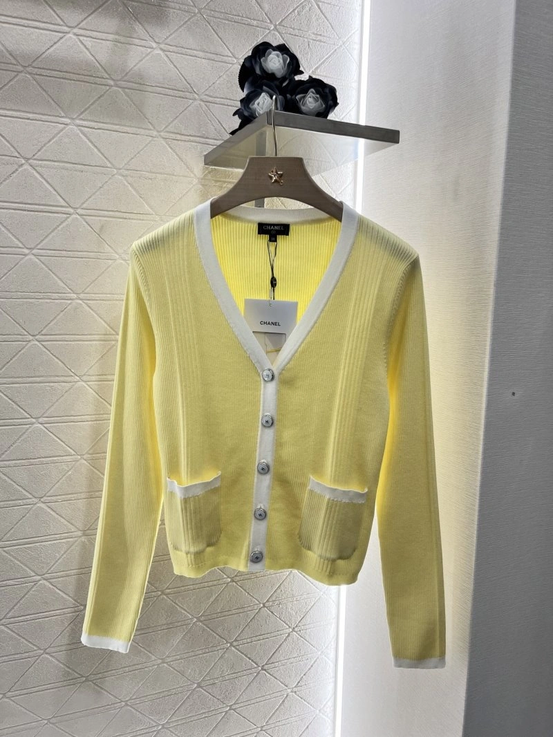 ComfortFit Chanel Outwear 108809