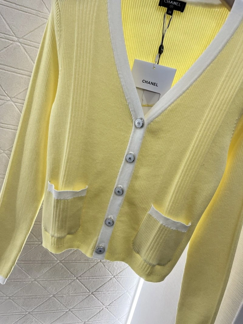 ComfortFit Chanel Outwear 108809