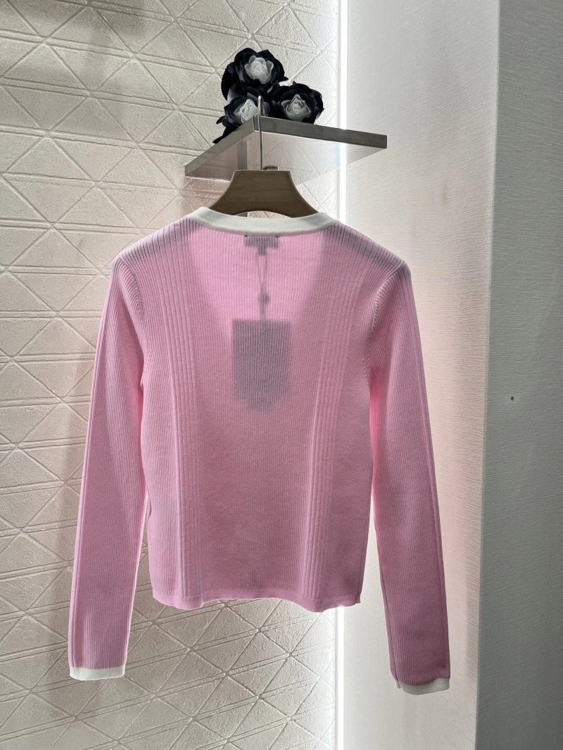 TechFriendly Chanel Outwear 108804