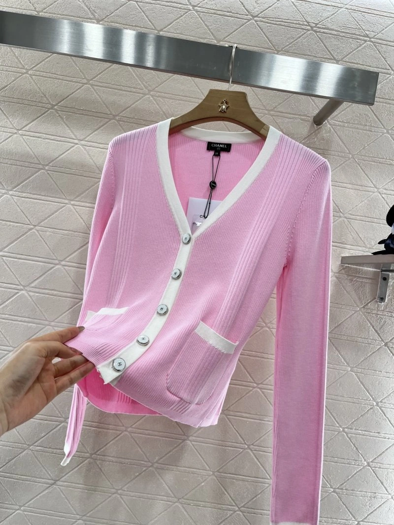TechFriendly Chanel Outwear 108804