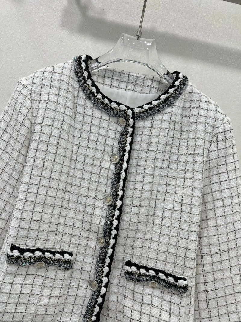 Bright Chanel Outwear 108806