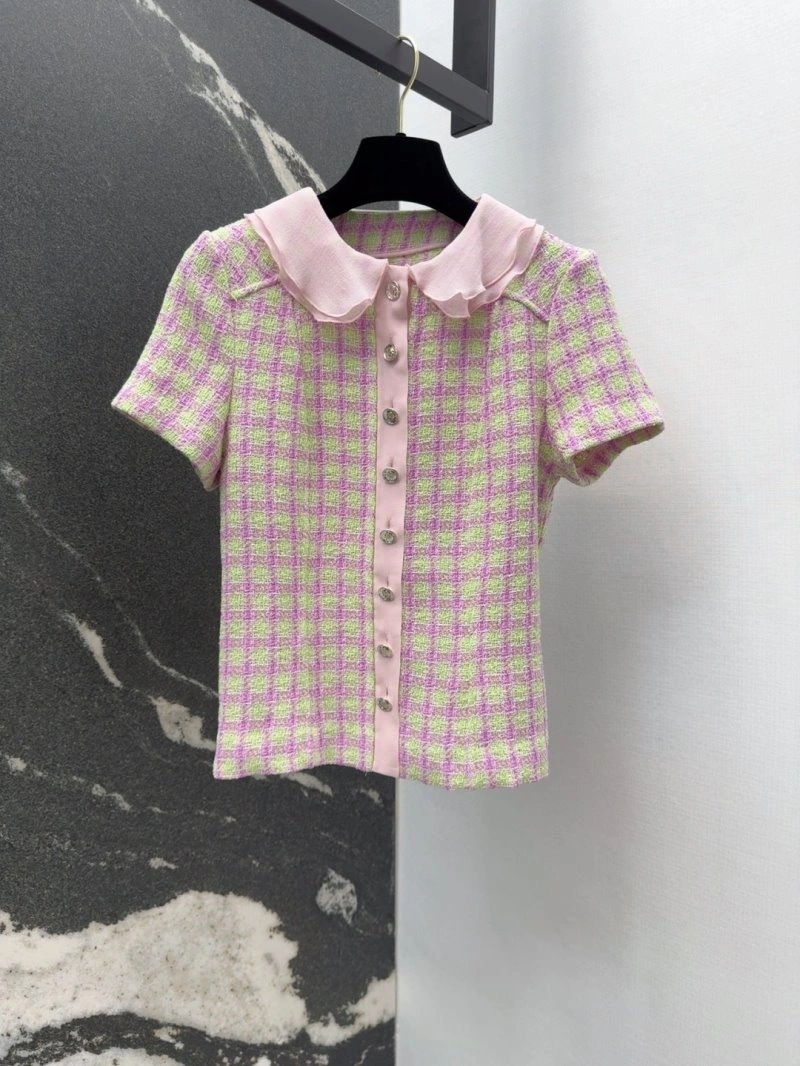 Chanel Outwear Unique 108803