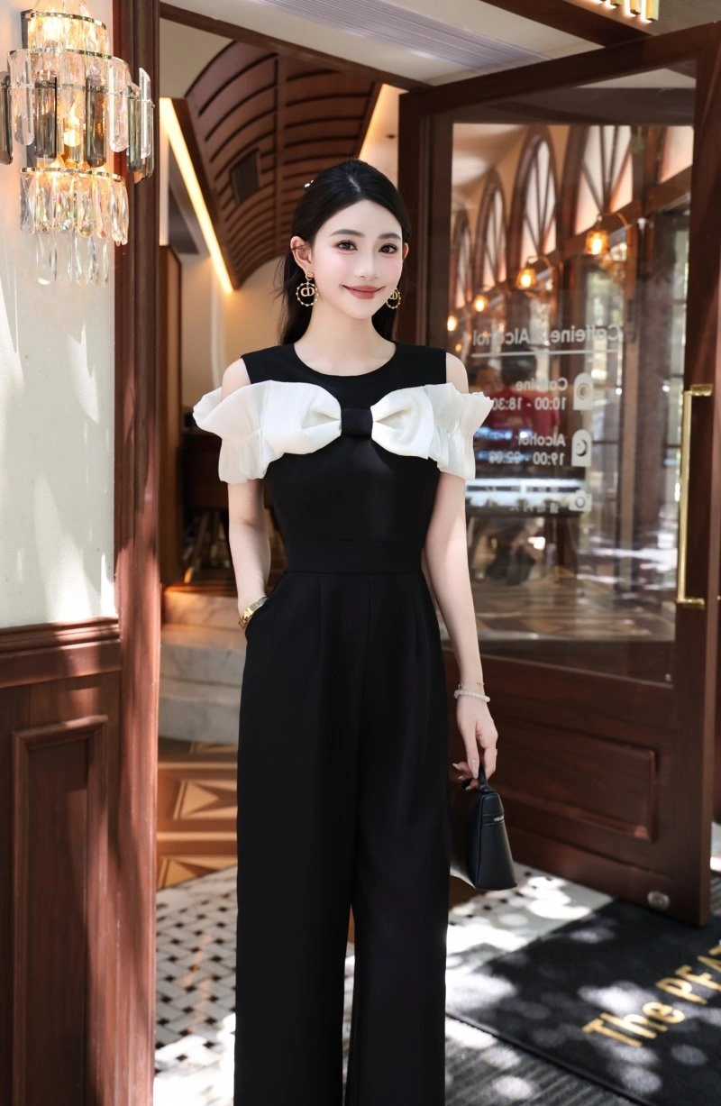 Attractive Chanel Outwear 110496