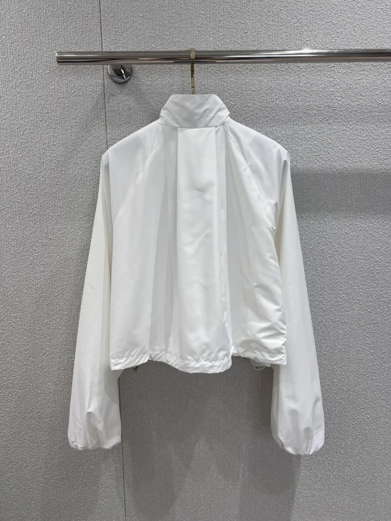 Chanel Outwear Youthful 110493
