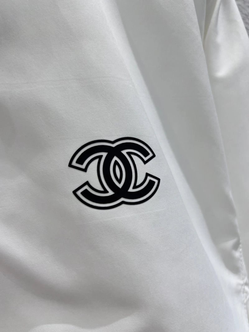 Chanel Outwear Youthful 110493