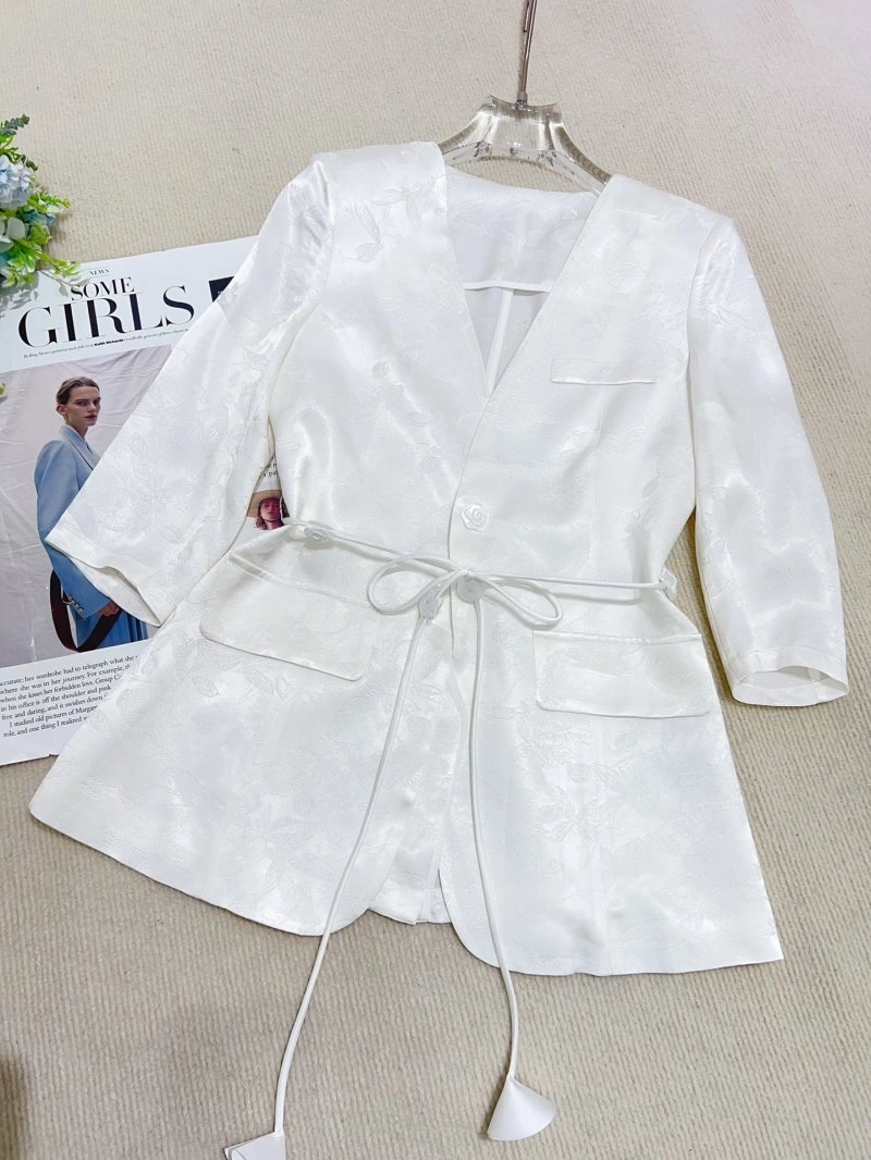 Neat Chanel Outwear 110525