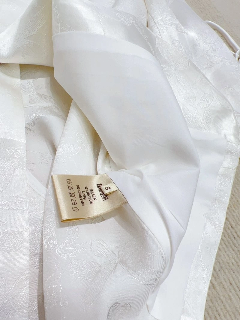 Neat Chanel Outwear 110525