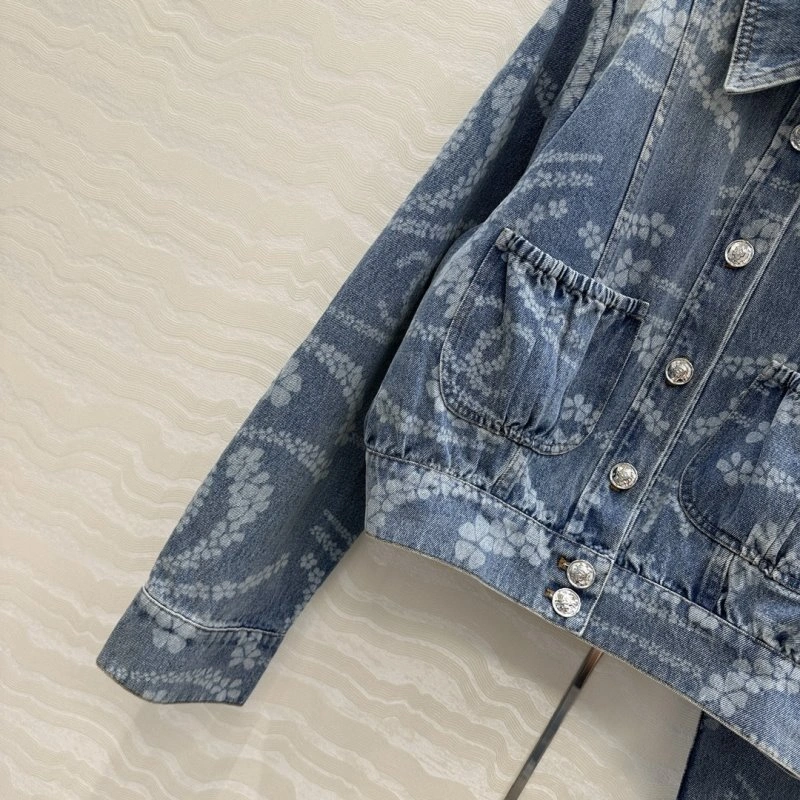NewStyle Chanel Outwear 110501