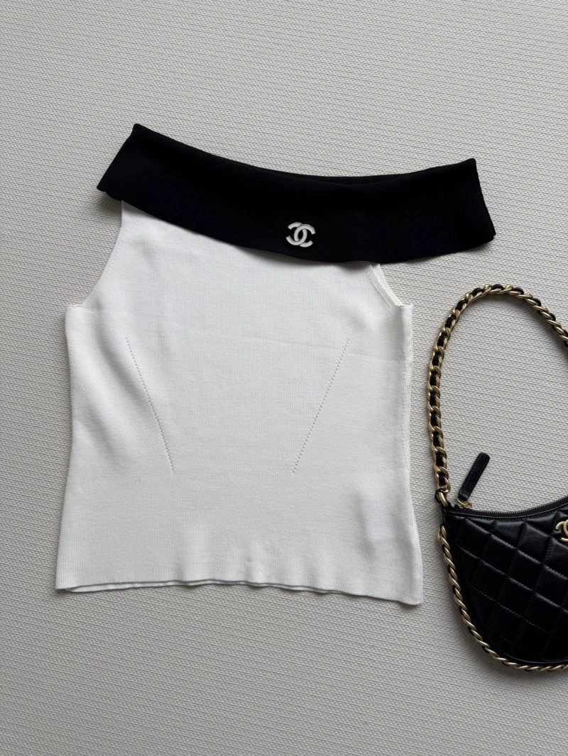 UrbanChic Chanel Outwear 110491