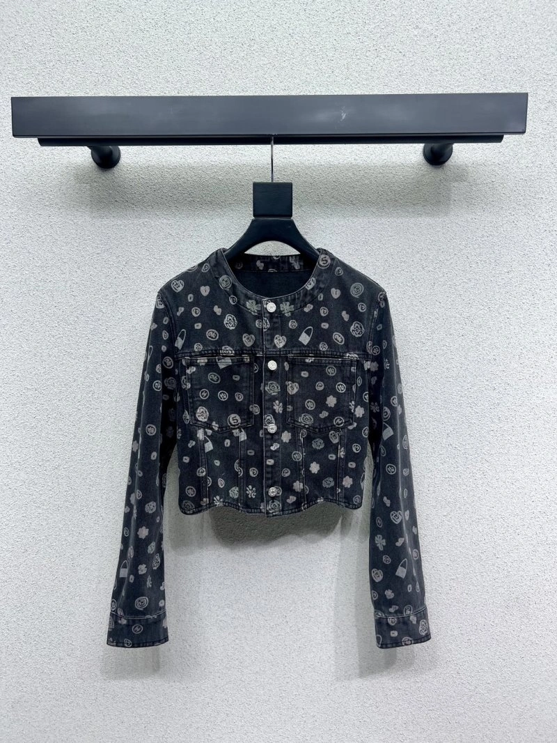 Chanel Outwear Comfortable 110466