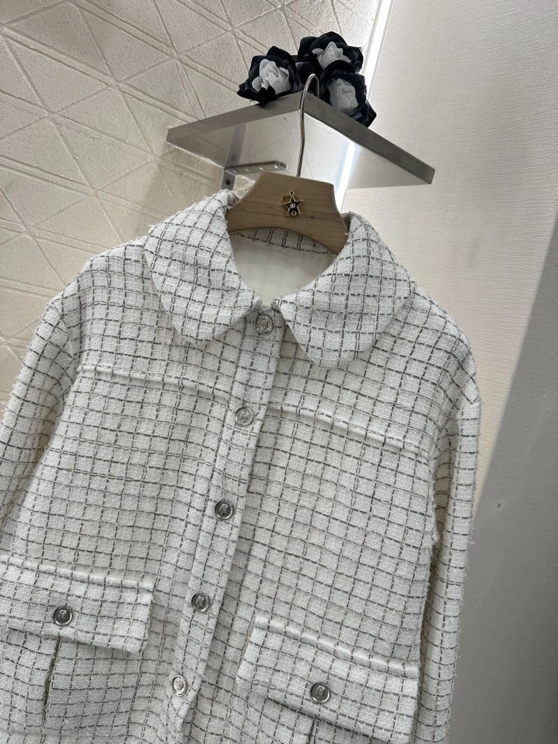 Chanel Outwear EyeCatching 110474