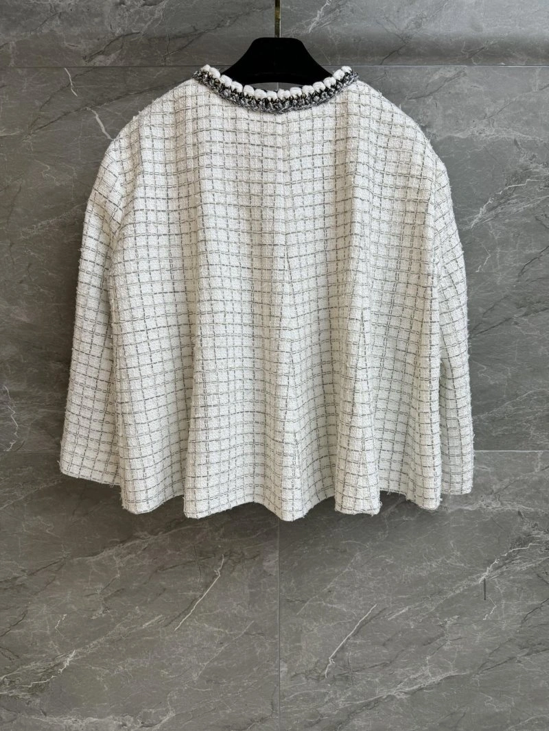 Chanel Outwear Trendsetting 108153