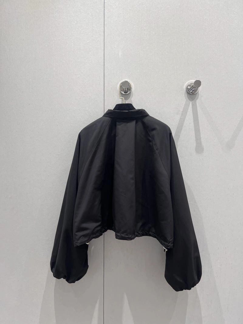 Chanel Outwear Resilient 108157